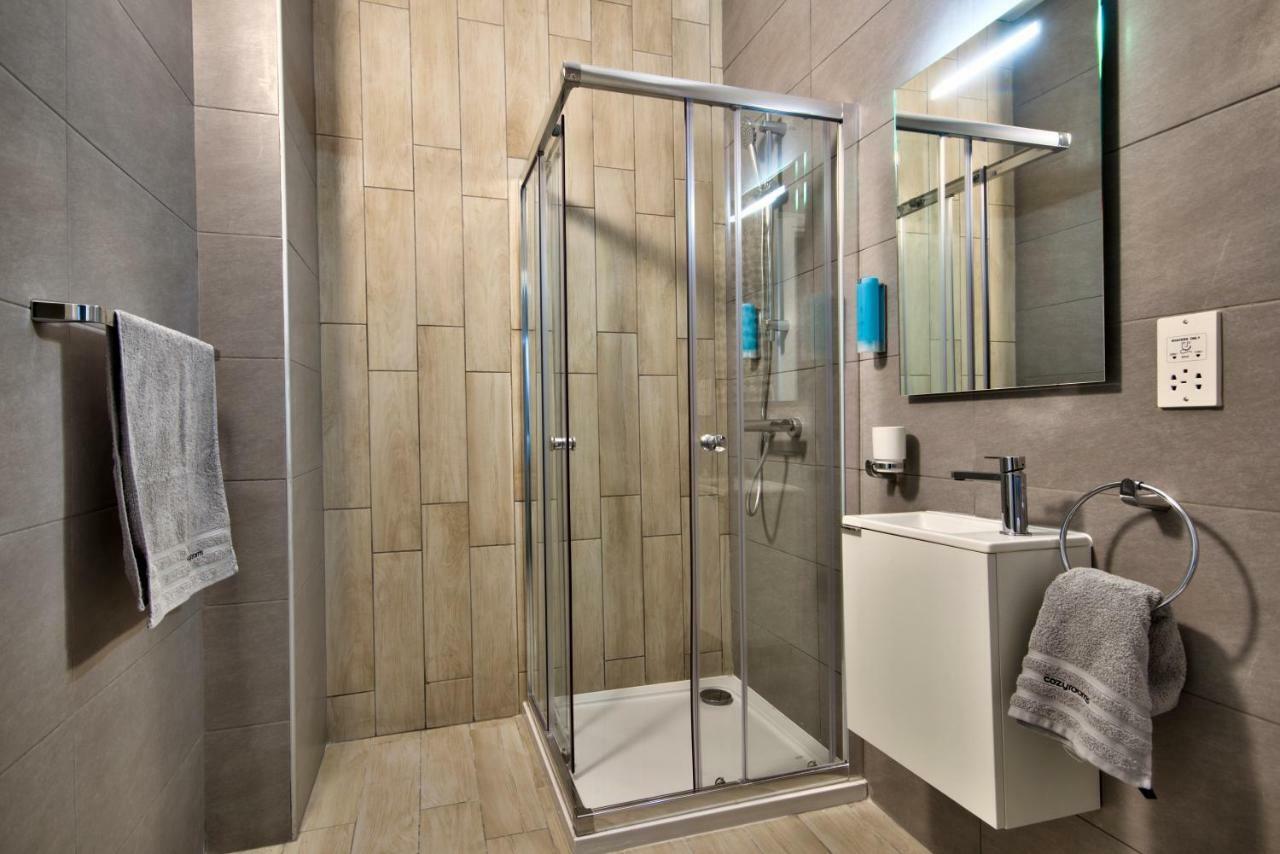 סליאמה Cozy Rooms Hotel מראה חיצוני תמונה